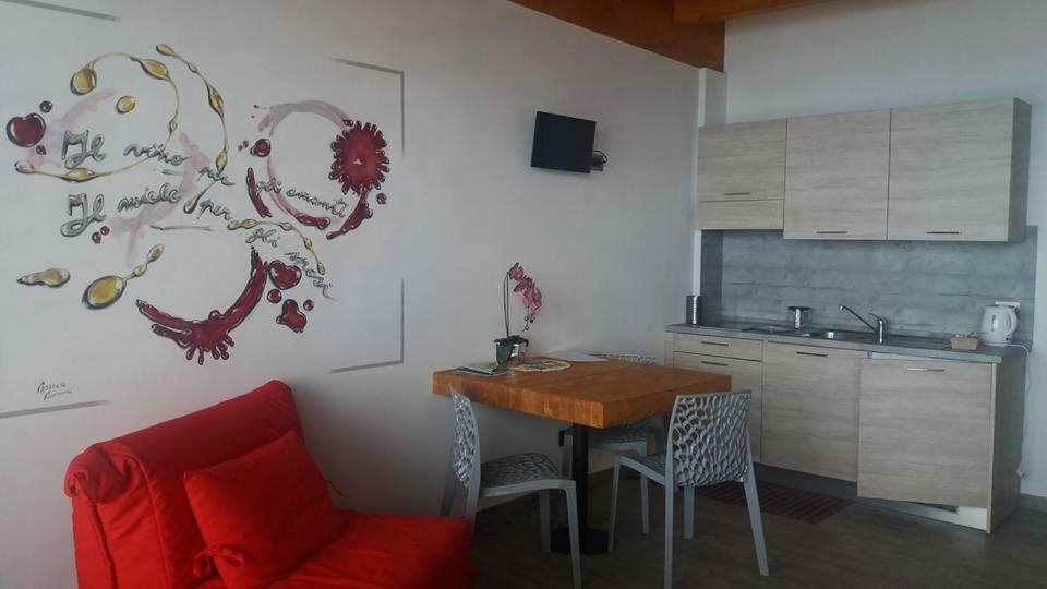 פיזונייה Agriturismo Alveare Sul Lago מראה חיצוני תמונה